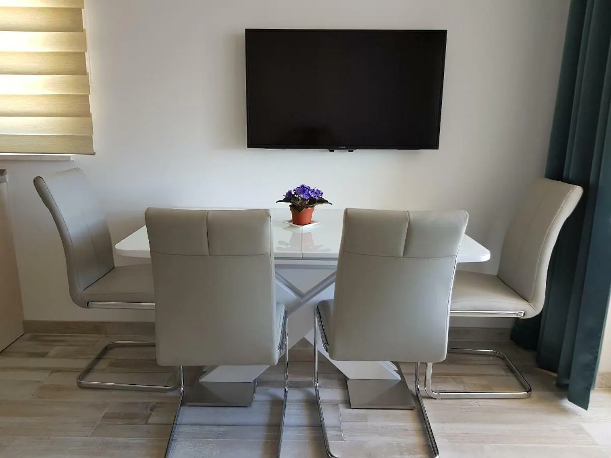 Guest house Apartmani Marella Seget Donji