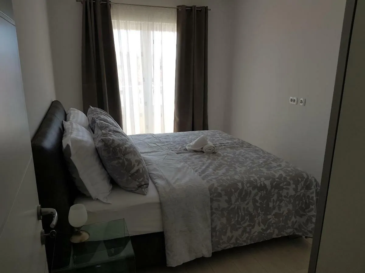 Apartmani Marella Seget Donji 0*,  Croatia