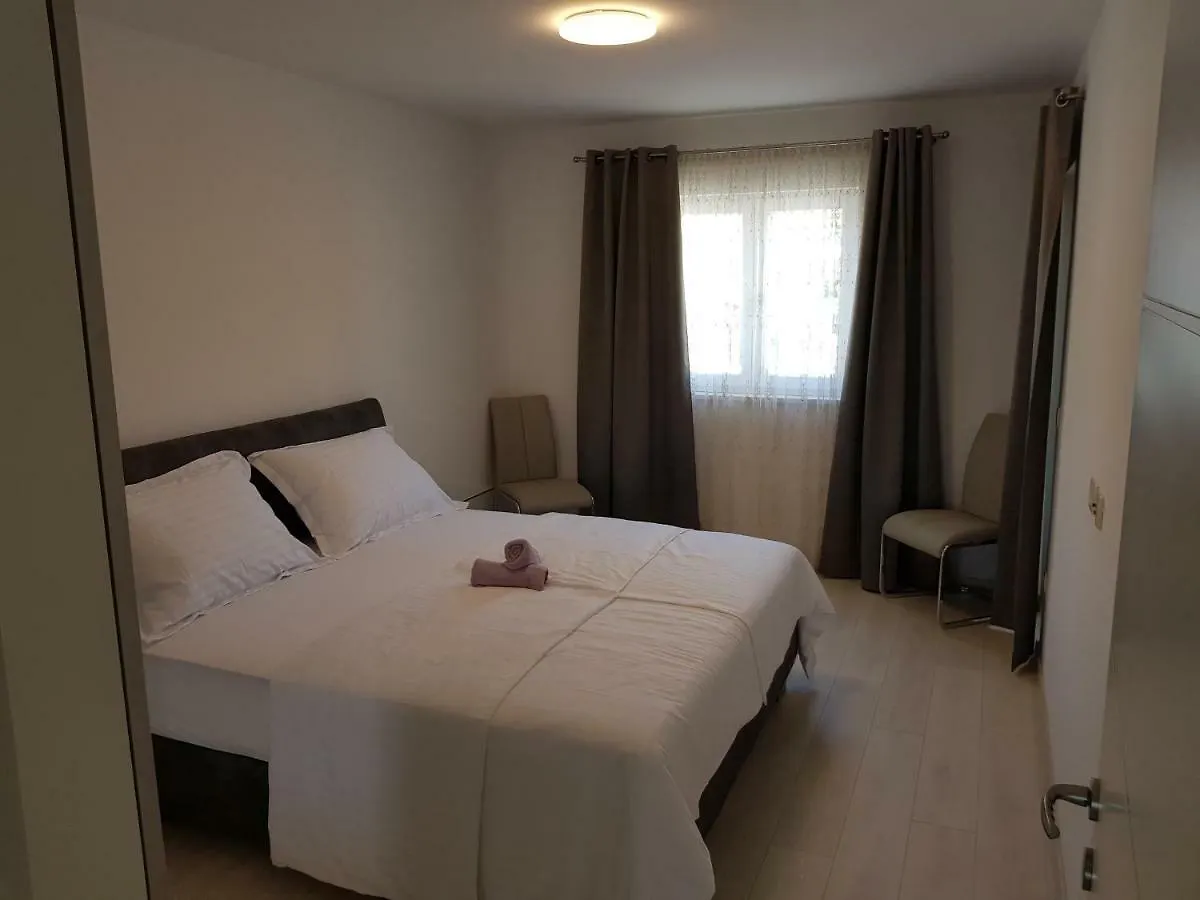 Apartmani Marella Seget Donji 0*,