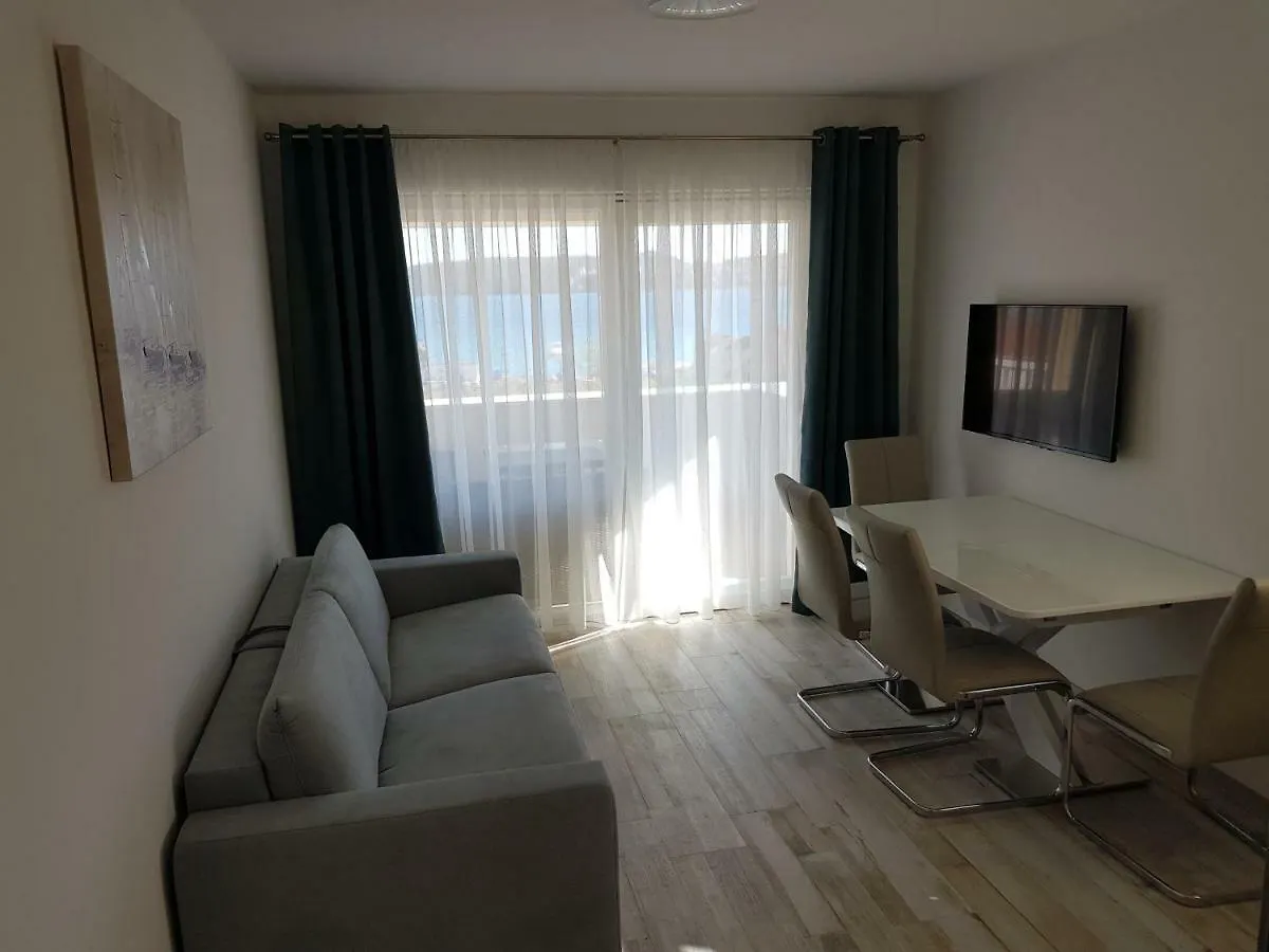 Apartmani Marella Seget Donji Croatia