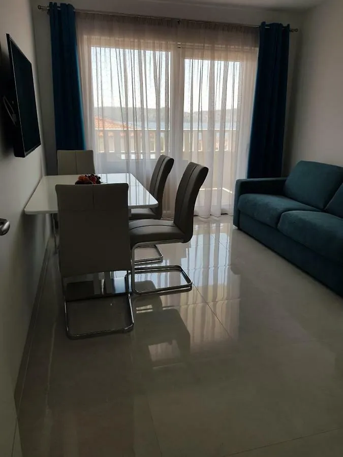 Guest house Apartmani Marella Seget Donji Croatia