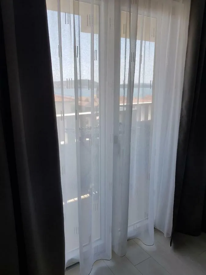 Guest house Apartmani Marella Seget Donji